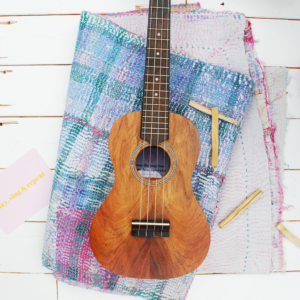 magic mantra pakket | palo santo uke + membership